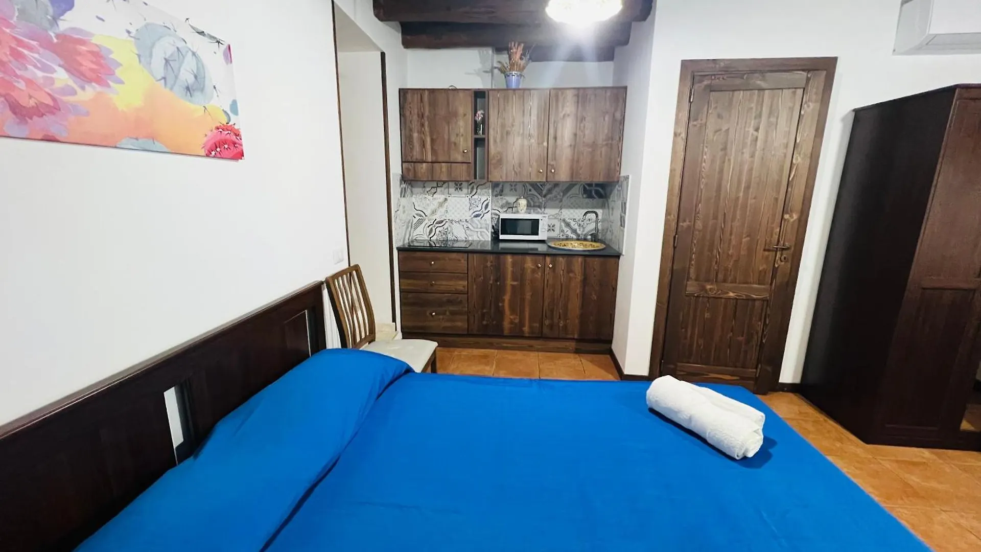 Studios Osterio Cefalu Italy